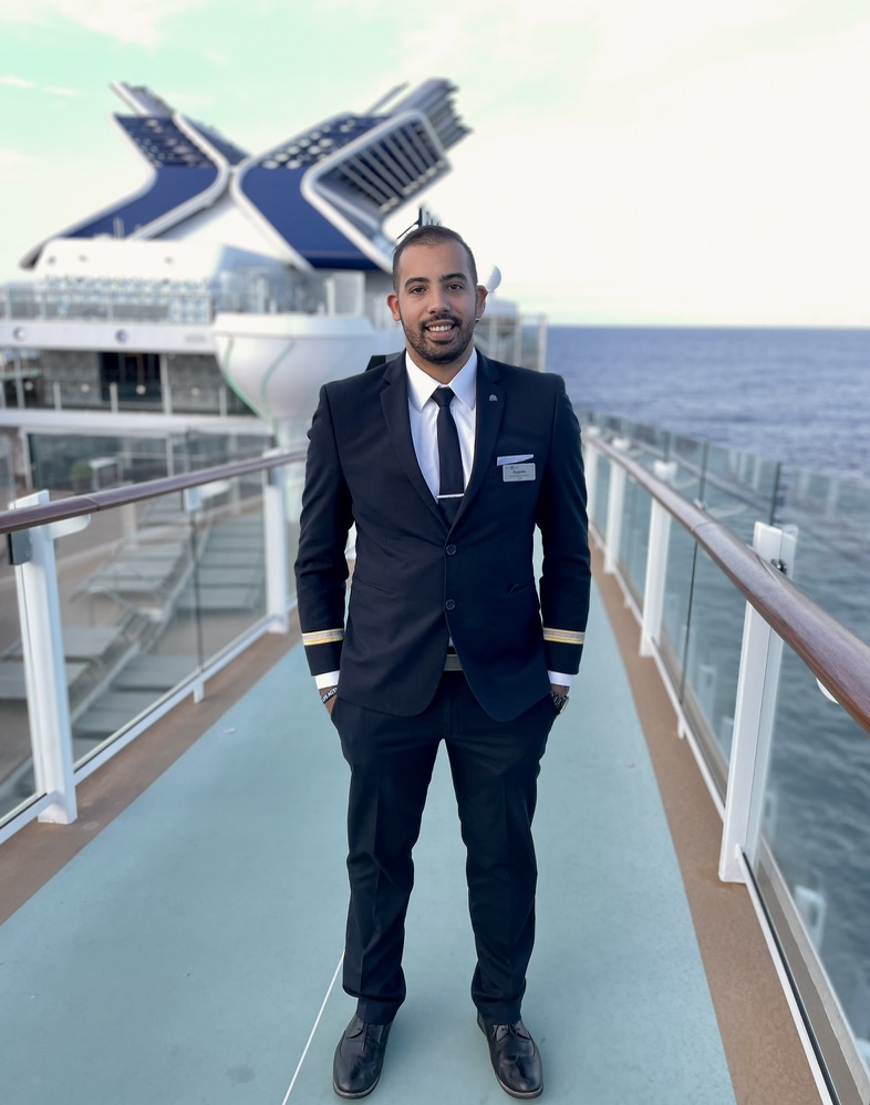 Augusto a bordo de um navio de cruzeiro